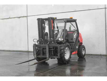 Dieseltrukki 2023  Manitou MC 30-4 D (1)