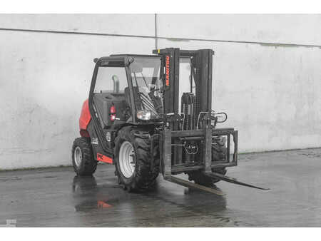 Dieseltrukki 2023  Manitou MC 30-4 D (3)