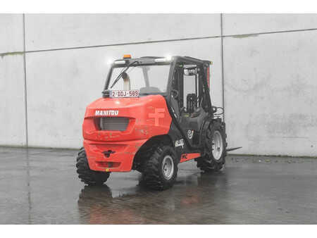 Dieseltrukki 2023  Manitou MC 30-4 D (5)