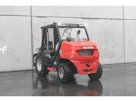 Dieseltrukki 2023  Manitou MC 30-4 D (7)