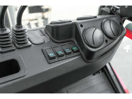 Dieselový VZV 2023  Manitou MI 70 D (14)