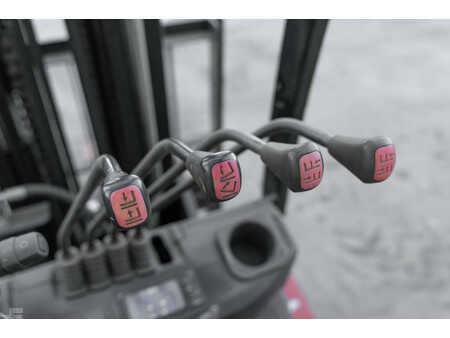 Wózki widłowe diesel 2023  Manitou MI 30 D (13)