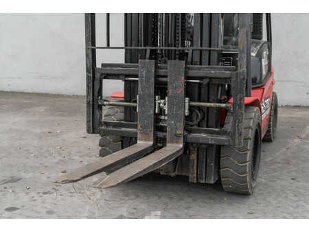 Wózki widłowe diesel 2023  Manitou MI 30 D (8)