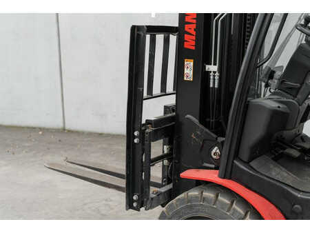 Wózki widłowe diesel 2023  Manitou MI 30 D (9)