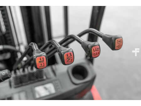 Wózki widłowe diesel 2023  Manitou MI 35 D (13)