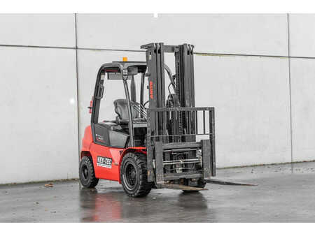 Wózki widłowe diesel 2023  Manitou MI 35 D (3)