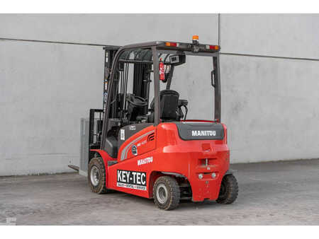 Chariots électriques à 4 roues 2023  Manitou ME 430 (7)