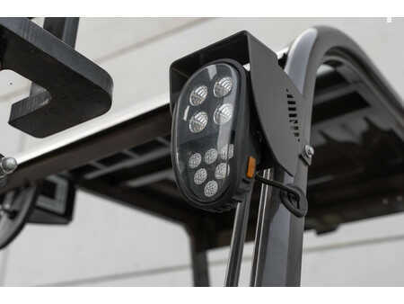 Chariots électriques à 4 roues 2023  Manitou ME 430 (9)