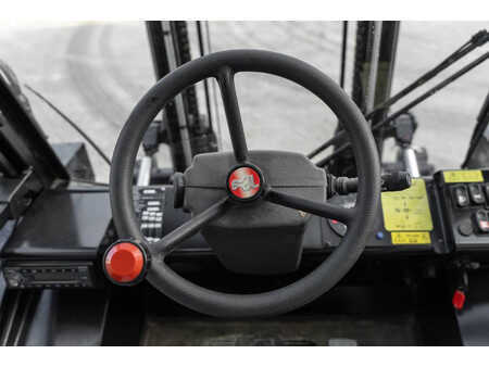 Carrelli elevatori diesel 2023  Manitou M 30-4 (19)