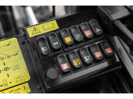 Carrelli elevatori diesel 2023  Manitou M 30-4 (21)