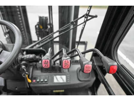 Carrelli elevatori diesel 2022  Manitou MI 25 D (11)