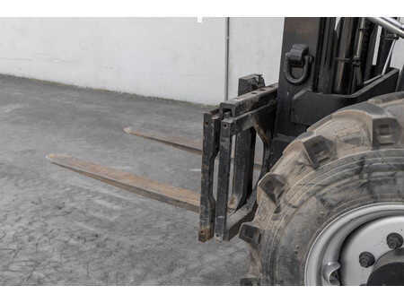 Carrelli elevatori diesel 2024  Manitou M 30-4 (9)