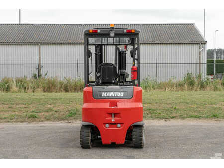 Chariots électriques à 4 roues 2023  Manitou ME 435 (6)