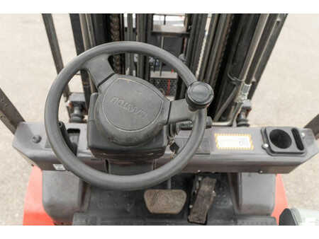 Chariots électriques à 4 roues 2023  Manitou ME 435 (16)