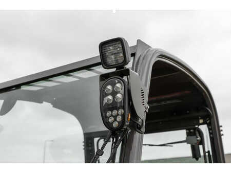 Chariots électriques à 4 roues 2024  Manitou ME 450 (12)