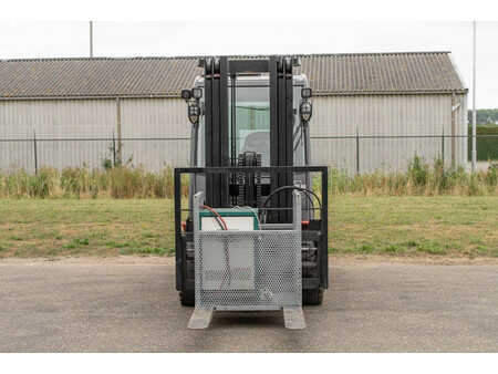 Chariots électriques à 4 roues 2024  Manitou ME 450 (2)