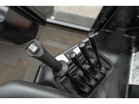 Wózki widłowe diesel 2024  Manitou M 50-4 (16)