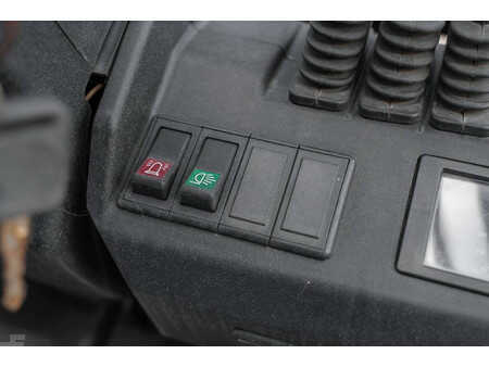 Wózki widłowe diesel 2022  Manitou MI 30 D (18)