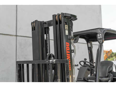 Wózki widłowe diesel 2022  Manitou MI 30 D (8)