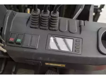 Carretilla elevadora diésel 2022  Manitou MI 25 D (16)