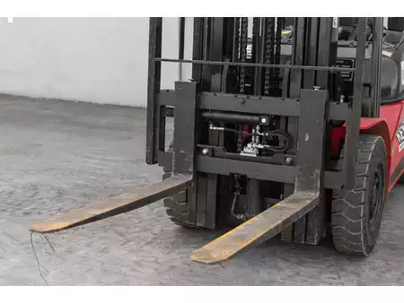 Carretilla elevadora diésel 2022  Manitou MI 25 D (9)