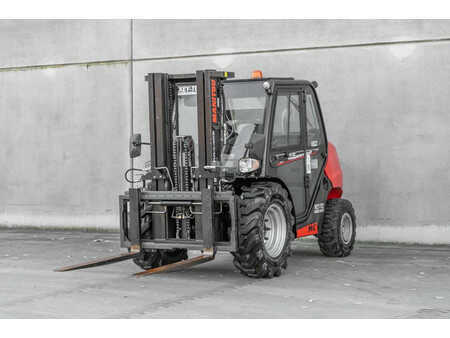Dieseltrukki 2024  Manitou MC 30-4 (1)
