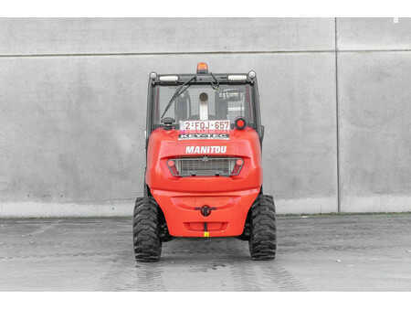Dieseltrukki 2024  Manitou MC 30-4 (6)