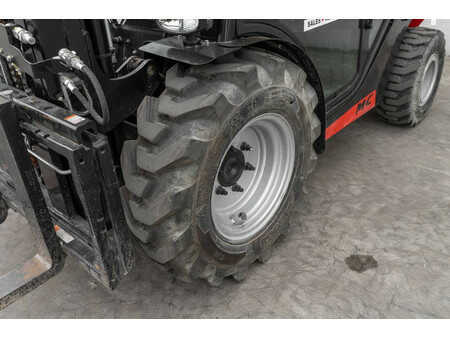 Dieseltrukki 2024  Manitou MC 30-4 (10)