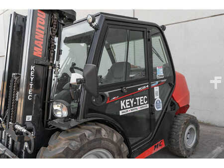 Carrelli elevatori diesel 2024  Manitou MC 25-4 (13)