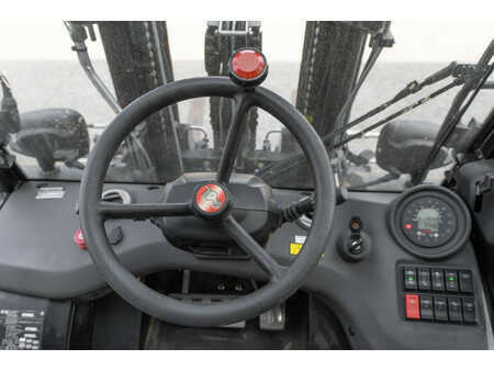 Carrelli elevatori diesel 2024  Manitou MC 25-4 (15)