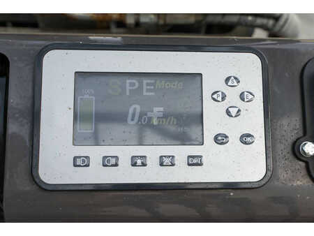 Elektro tříkolové VZV 2024  Manitou ME 316 (18)