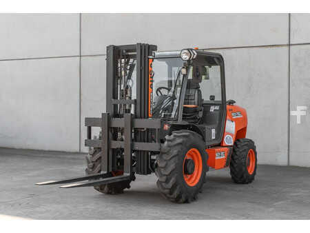 Empilhador diesel 2024  Ausa C 251 H x4 (1)