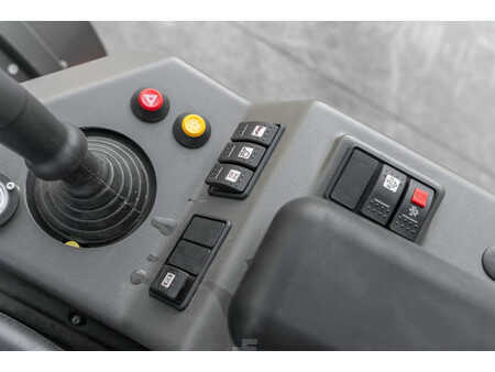 Empilhador diesel 2024  Ausa C 251 H x4 (20)