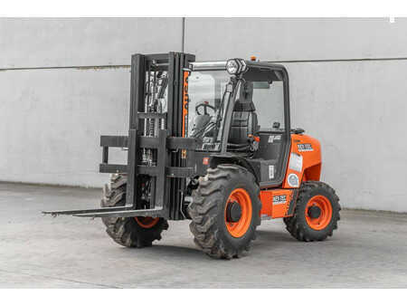 Empilhador diesel 2024  Ausa C 251 H x4 (1)