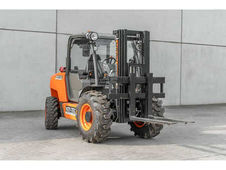 Empilhador diesel 2024  Ausa C 251 H x4 (3)