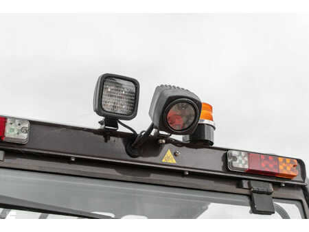 Chariots électriques à 4 roues 2024  Manitou ME 450 (13)