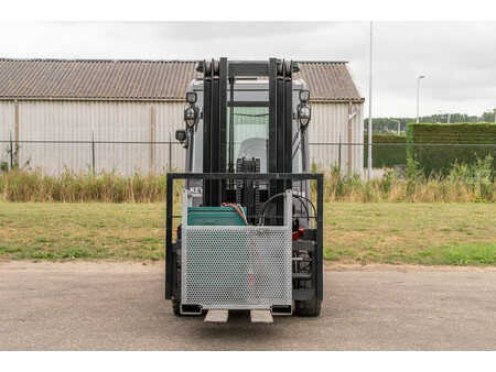 Chariots électriques à 4 roues 2024  Manitou ME 450 (2)