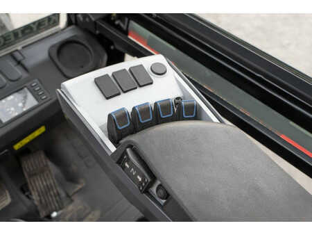 Wózki widłowe diesel 2024  Manitou MI 35 D (19)