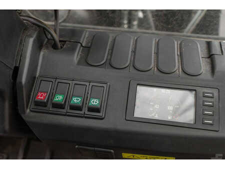 Wózki widłowe diesel 2024  Manitou MI 30 D (16)