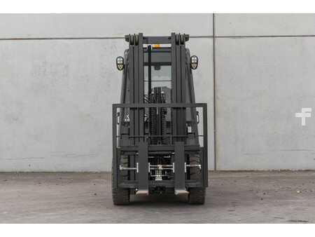 Wózki widłowe diesel 2024  Manitou MI 30 D (2)