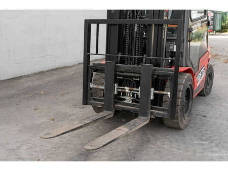 Wózki widłowe diesel 2024  Manitou MI 30 D (8)