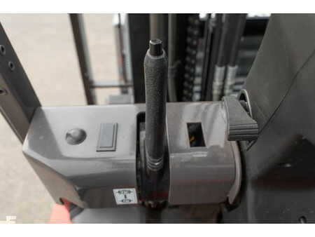 Chariots électriques à 4 roues 2023  Manitou ME 430 (17)