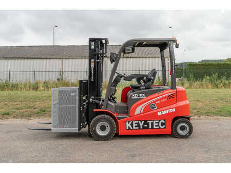Chariots électriques à 4 roues 2023  Manitou ME 430 (4)