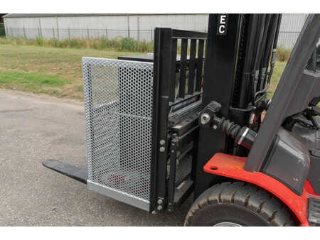 Chariots électriques à 4 roues 2023  Manitou ME 430 (9)