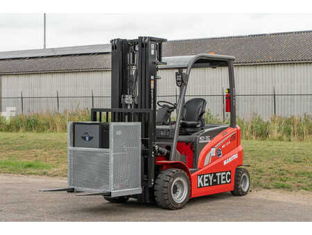 Chariots électriques à 4 roues 2023  Manitou ME 435 (1)