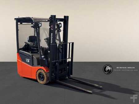 Eléctrico - 3 rodas 2021 Toyota 7FBEST13 (1)