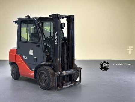 Dieselový VZV 2019  Toyota 06-8FD30F (1)