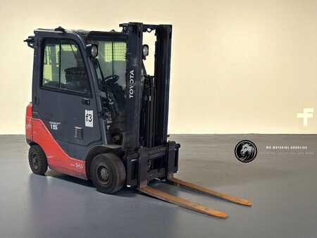 Empilhador diesel 2019  Toyota 06-8FD15F (1)