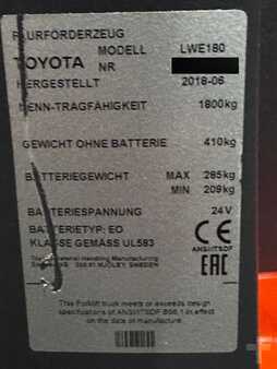 Elektromos emelőkocsik 2018  Toyota LWE 180 (3)