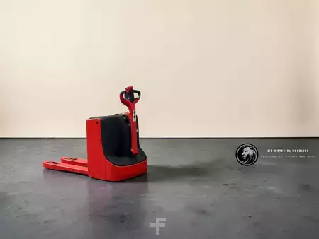 Niederhubwagen 2019  Linde T 20 (1)